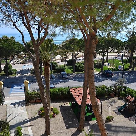 Tortoreto Hotel Quattropalme מראה חיצוני תמונה