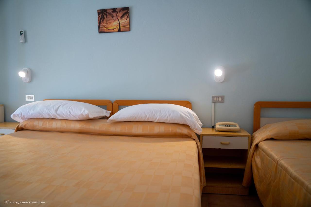 Tortoreto Hotel Quattropalme מראה חיצוני תמונה