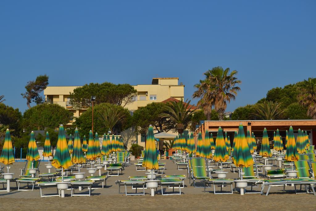 Tortoreto Hotel Quattropalme מראה חיצוני תמונה